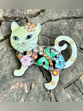 Hand-Painted Jeweled Cat Brooch - Pastel Green Floral Accents